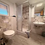 - Ruhige Lage, Free Wlan & Parken, Self Check-in, Smart-tv