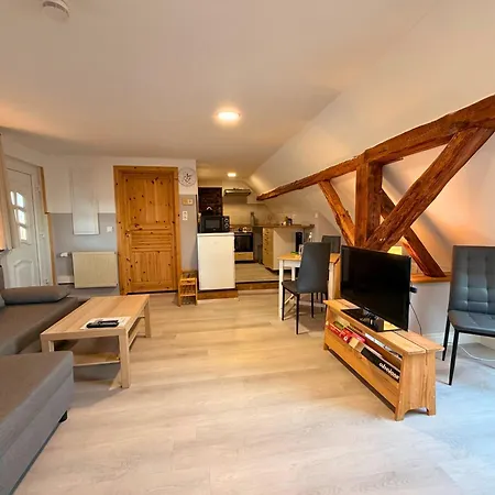 - Ruhige Lage, Free Wlan&parken, Self Check-in, Smart-tv Apartment *