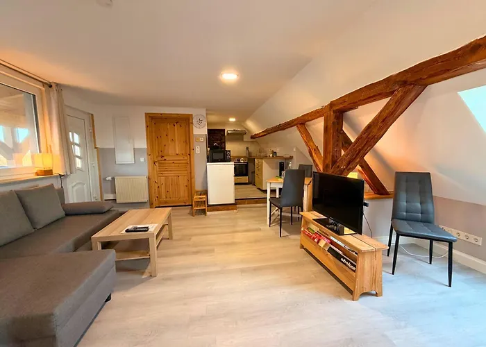 - Ruhige Lage, Free Wlan&parken, Self Check-in, Smart-tv Apartment *